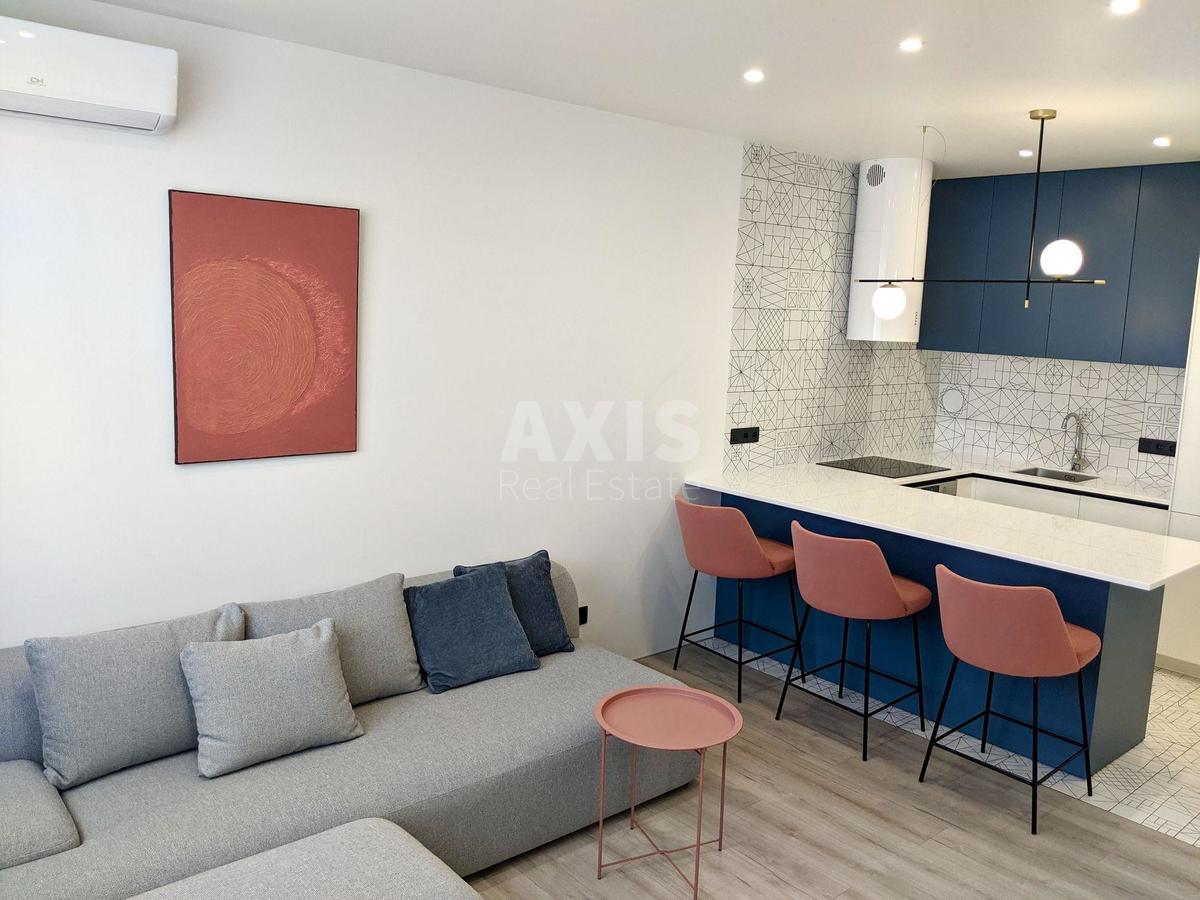 1k apartment vul. Bul'varno-Kudrjavs'ka 17