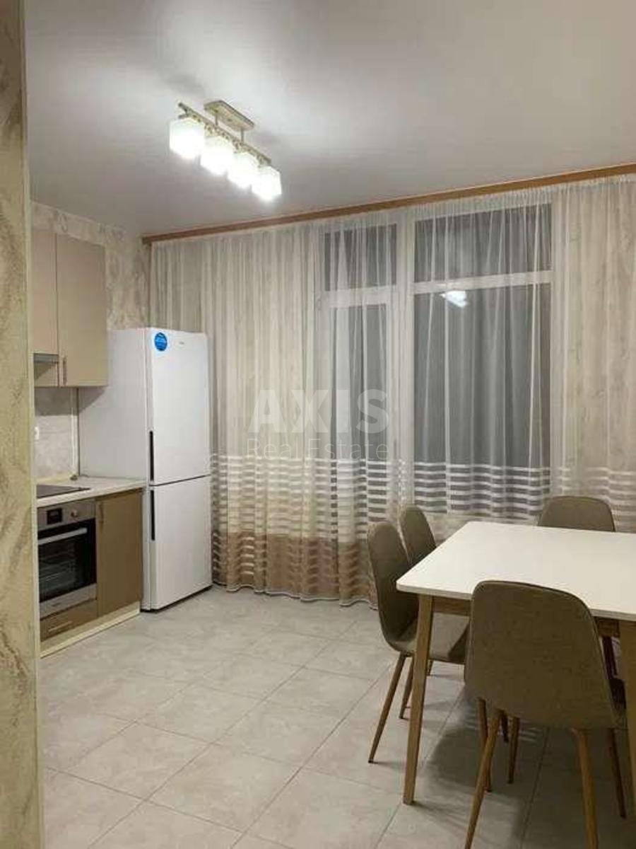 1k apartment vul. Radchenka Petra 27