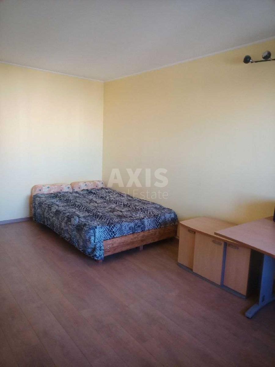 1k apartment vul. Revuc'kogo 11В0
