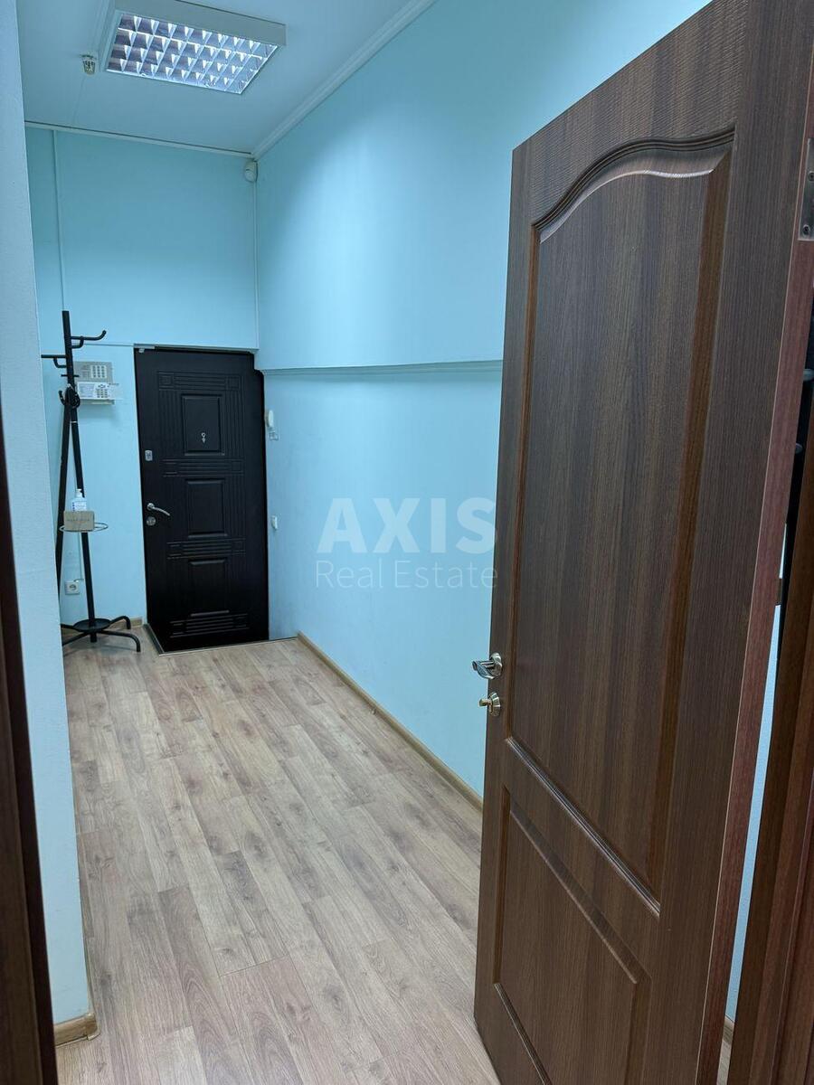 Office vul. Mezhygirs'ka 87А, 53m2572550