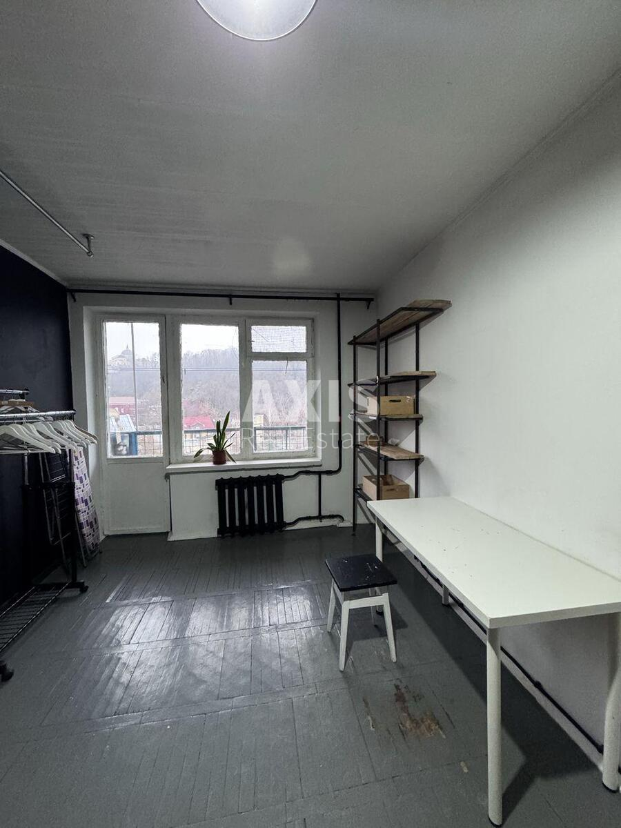 1k apartment vul. Nyzhn'ojurkivs'ka 130