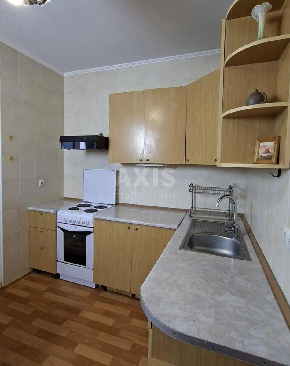 1к квартира ул. Ялтинская 15620750