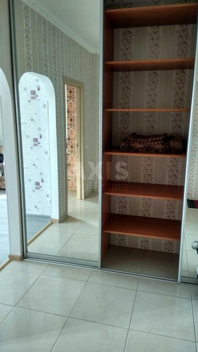 1к квартира ул. Малевича Казимира 89622239