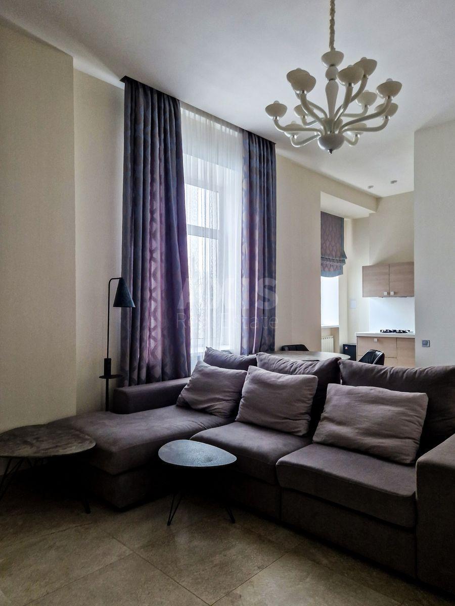 2k apartment vul. Bul'varno-Kudrjavs'ka 84