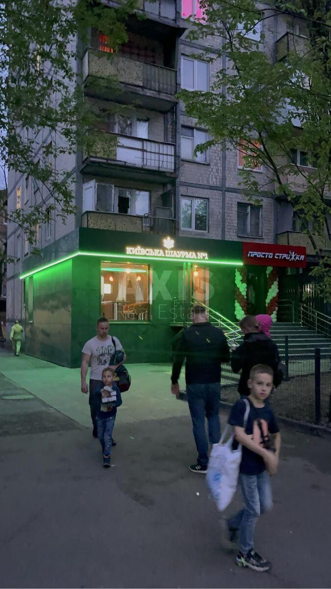 Объект торговли ул. Дорогожицкая 15, 50м21