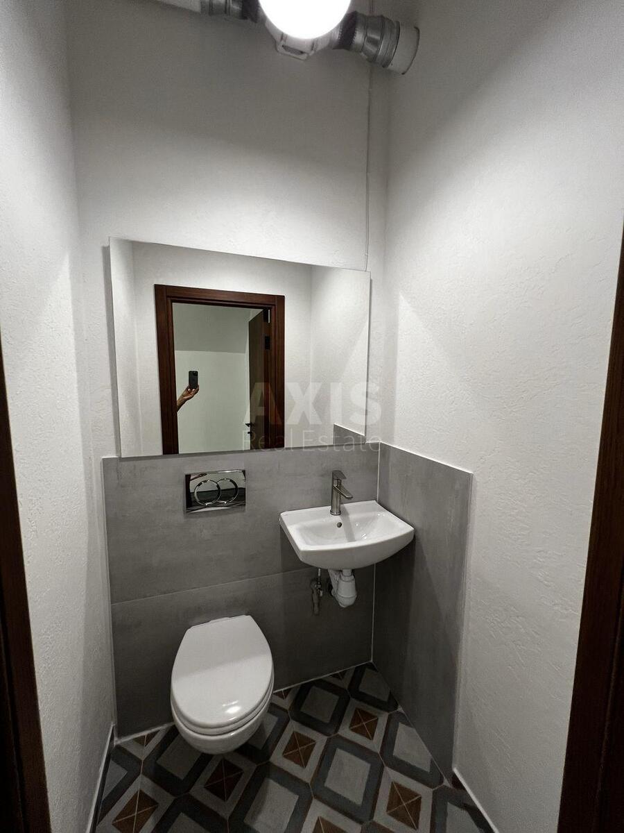 Офис ул. Межигорская 87А, 316м2594588