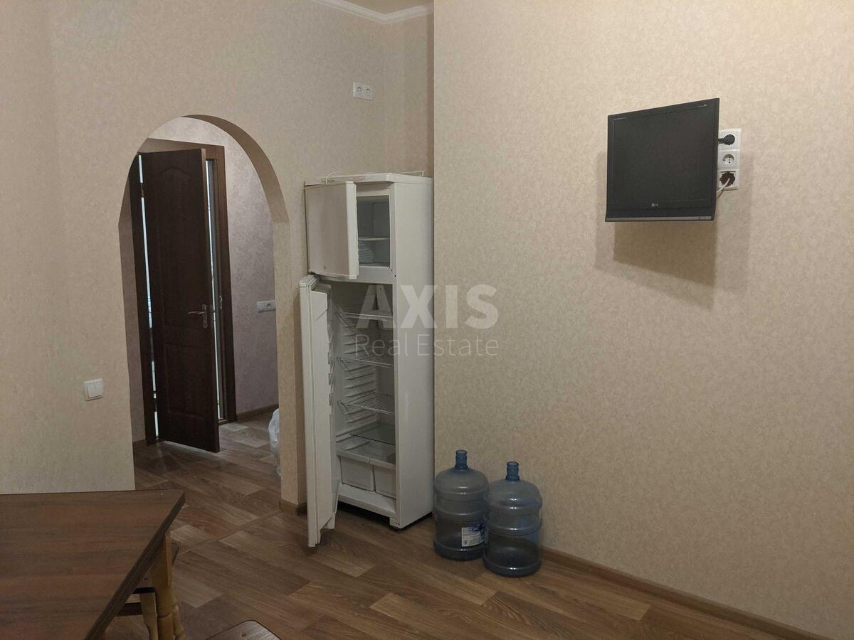 2k apartment vul. Jevgenija Harchenka 47Б595010