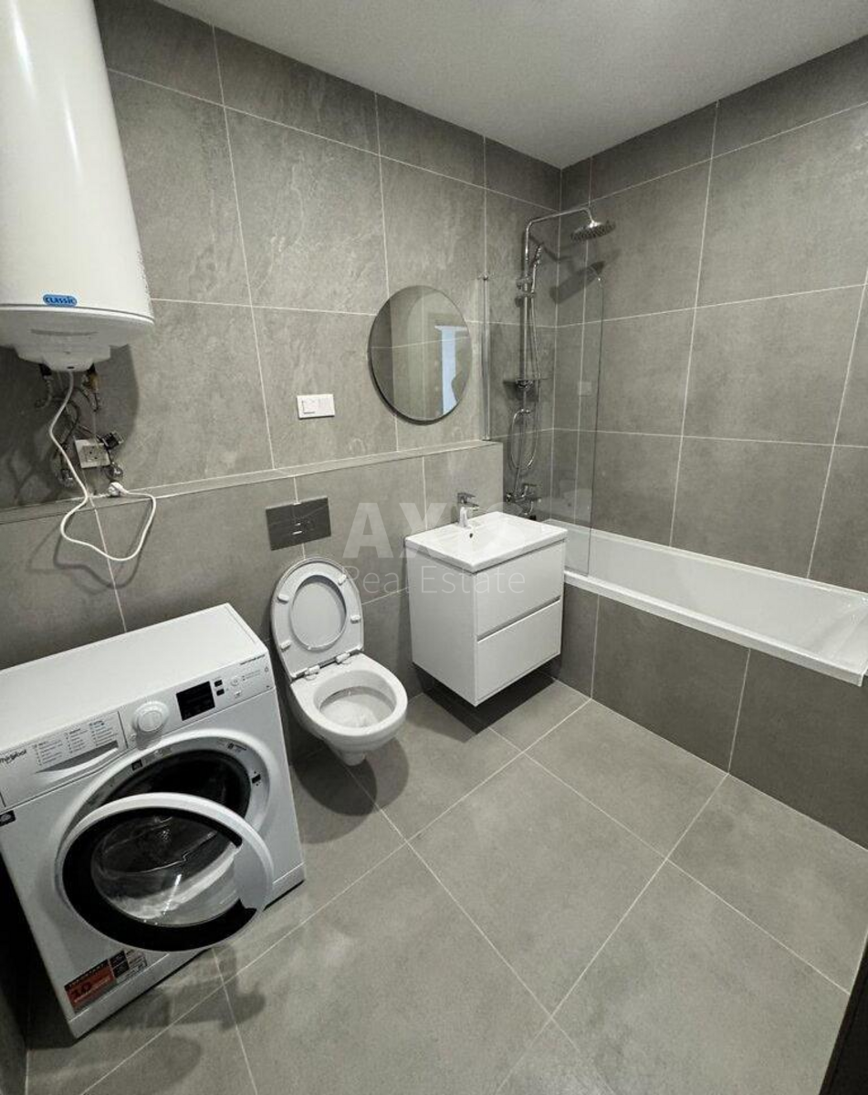 2k apartment vul. Voskresens'ka 2В6