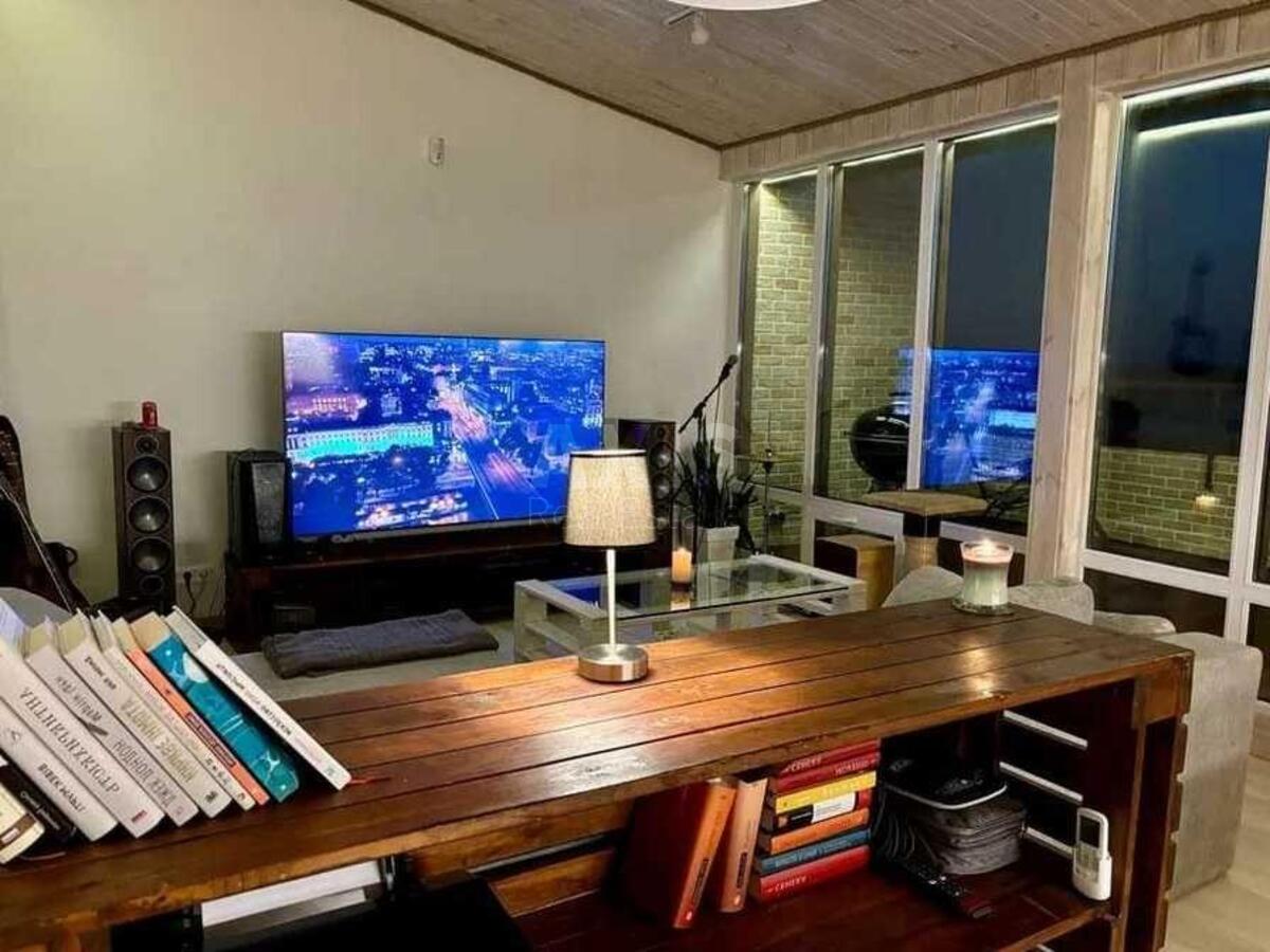 1k apartment vul. Radystiv 321