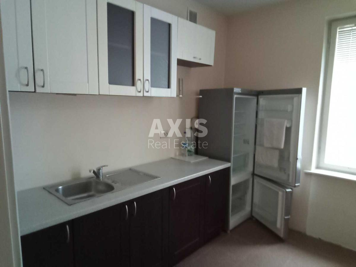 4k apartment vul. Nazarivs'ka 7
