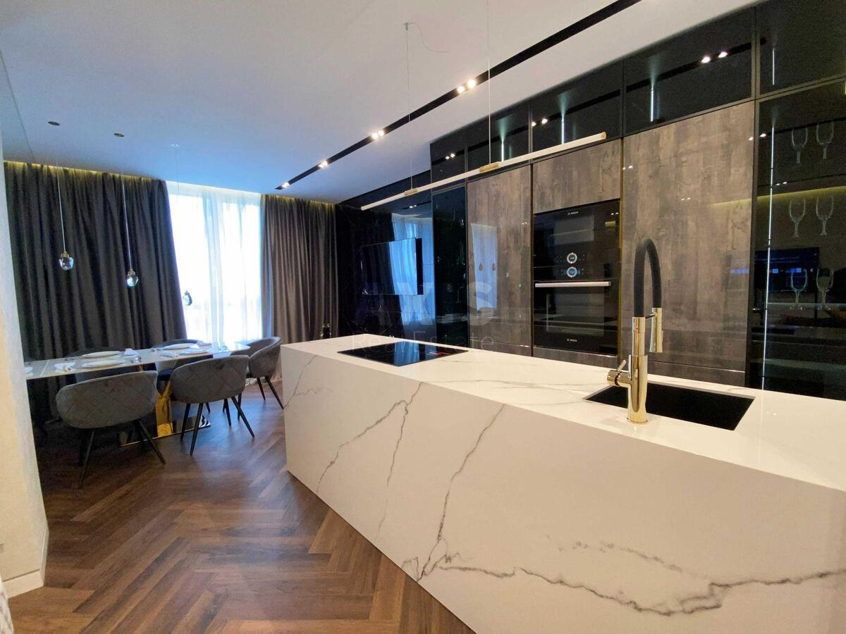 2k apartment vul. Glybochyc'ka 73