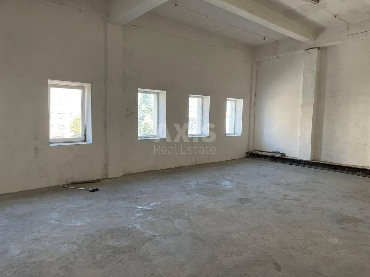 Service object vul. Magnitogors'ka 1, 400m2
