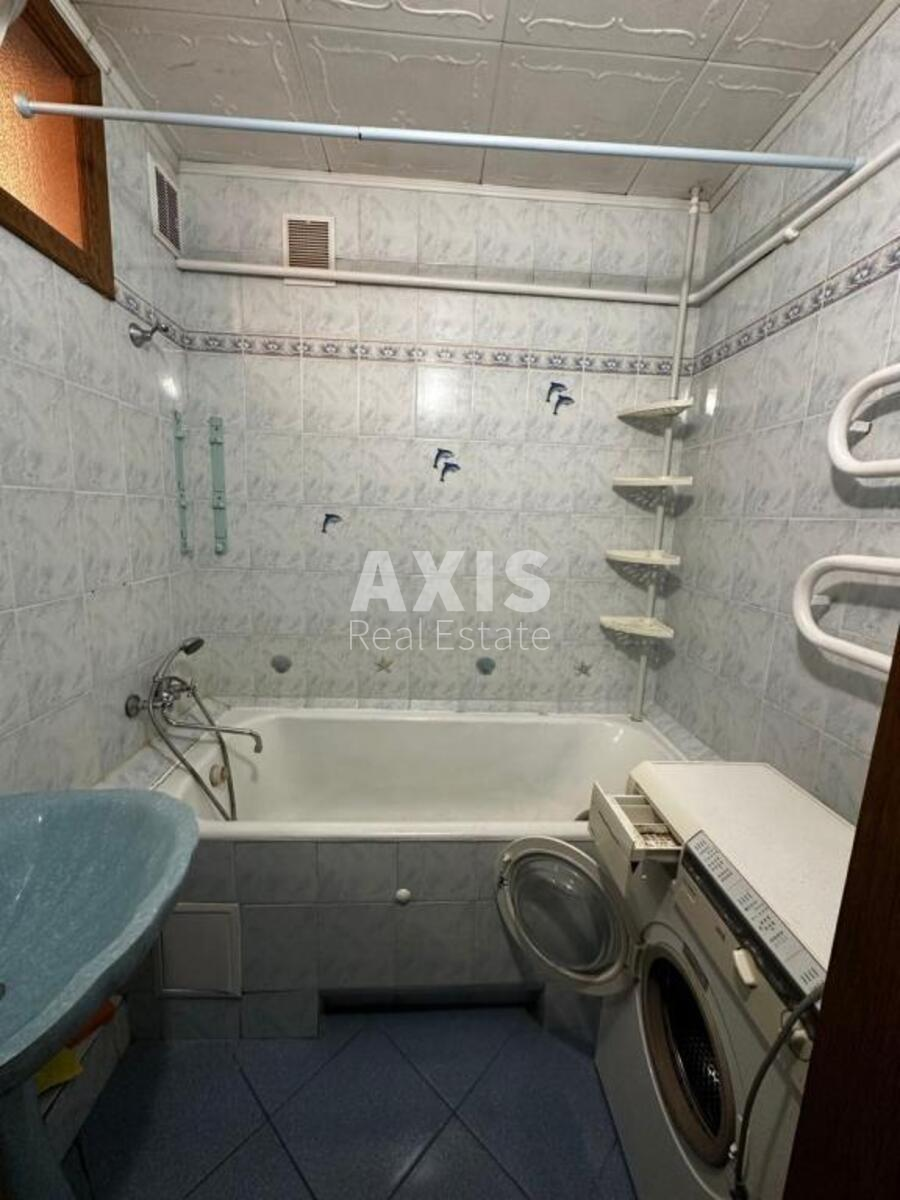 2k apartment vul. Zahidna 116