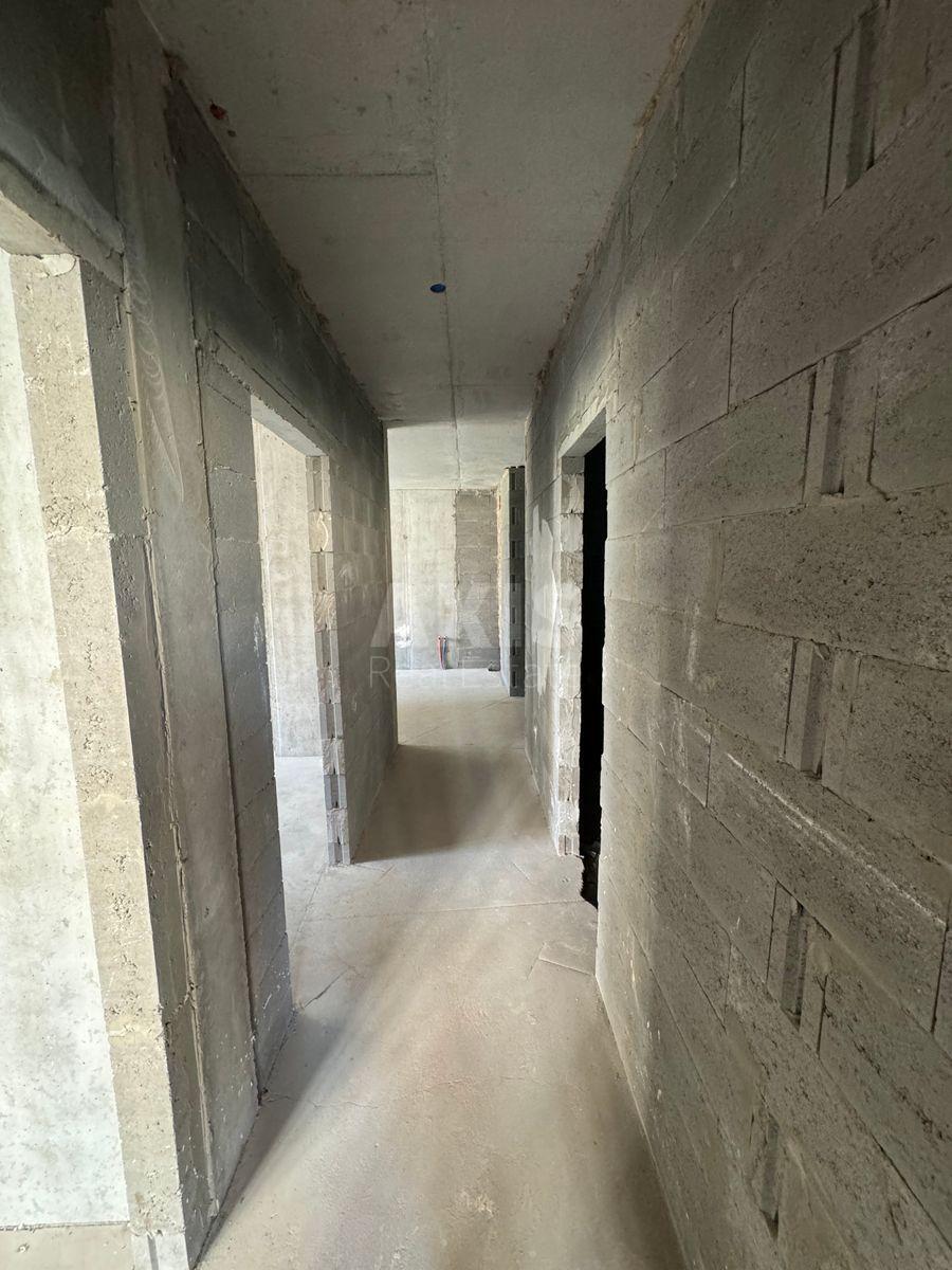 3k apartment vul. Oleksandra Olesja 2В4