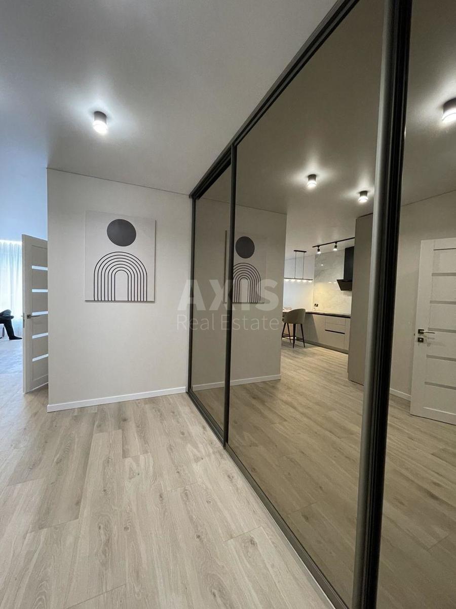 2k apartment vul. Antonovycha 1093