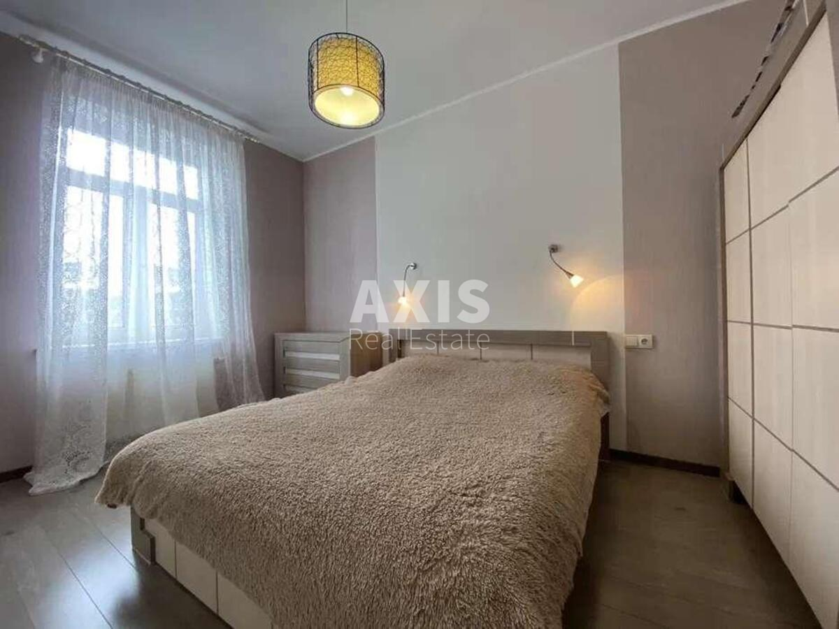 2к квартира ул. Щекавицкая 30/390