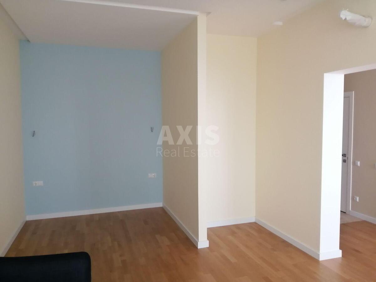 1k apartment vul. Kyrylo-Mefodii'vs'ka 24