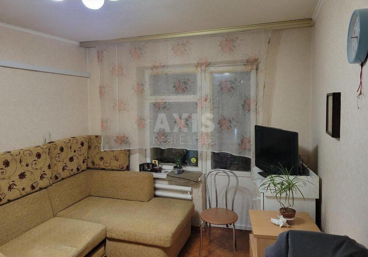 1k apartment vul. Symyrenka 12А1