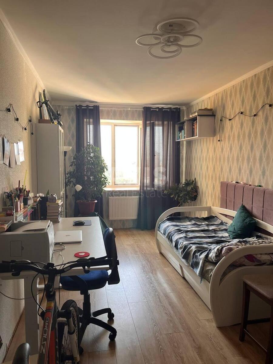 3k apartment bul. Vernads'kogo Akademika 240