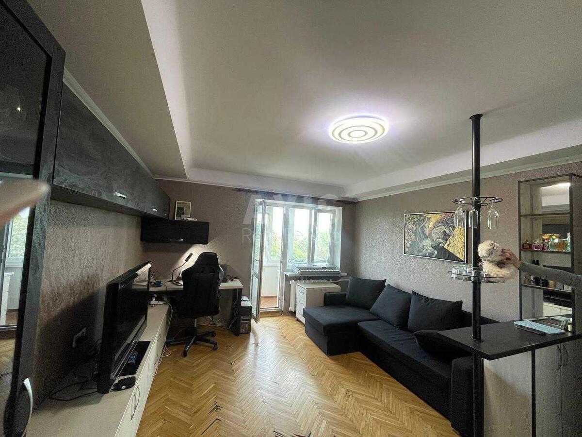 2k apartment vul. Lavrs'ka 4606034