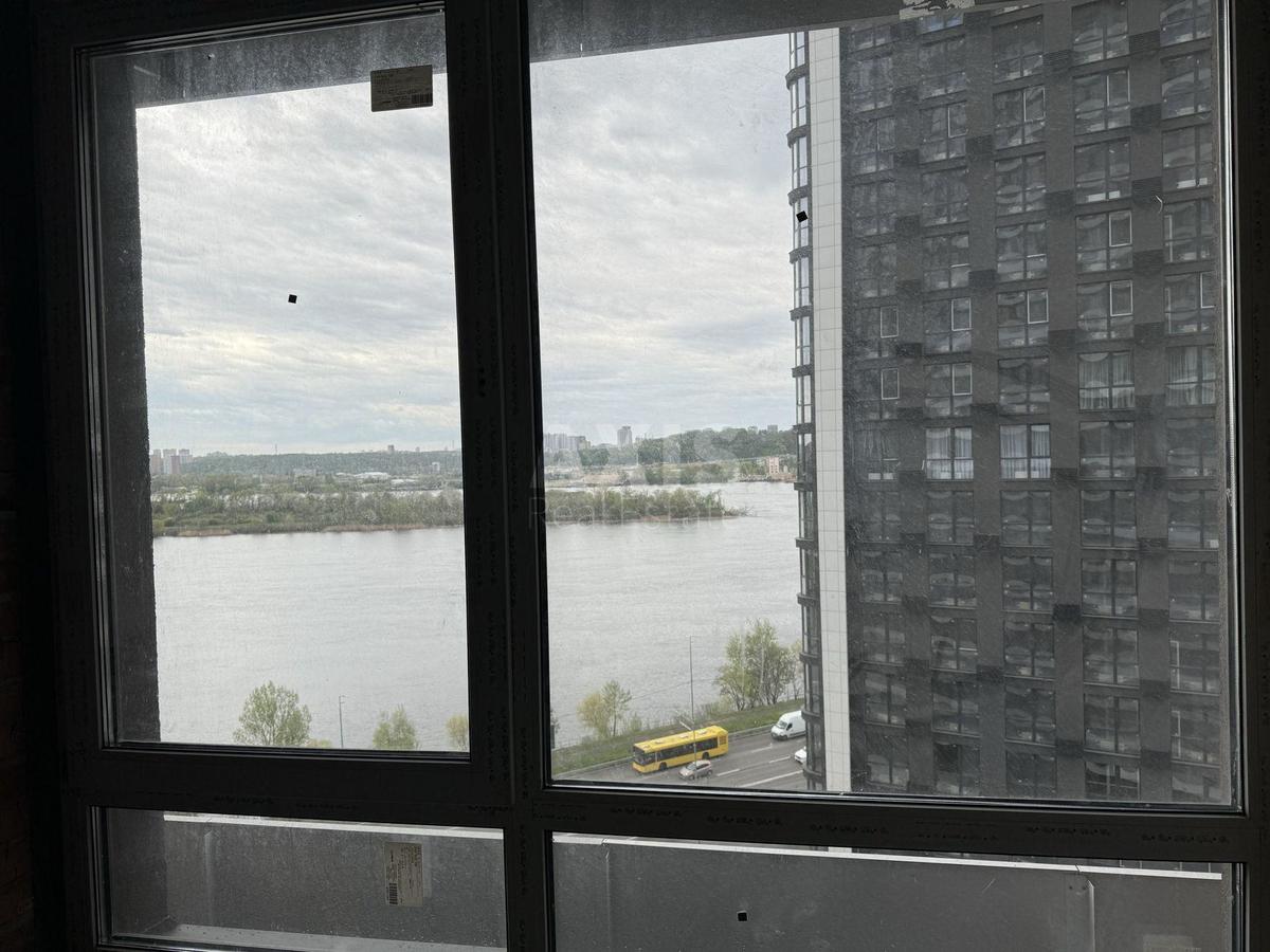 1k apartment nab. Dniprovs'ka 150