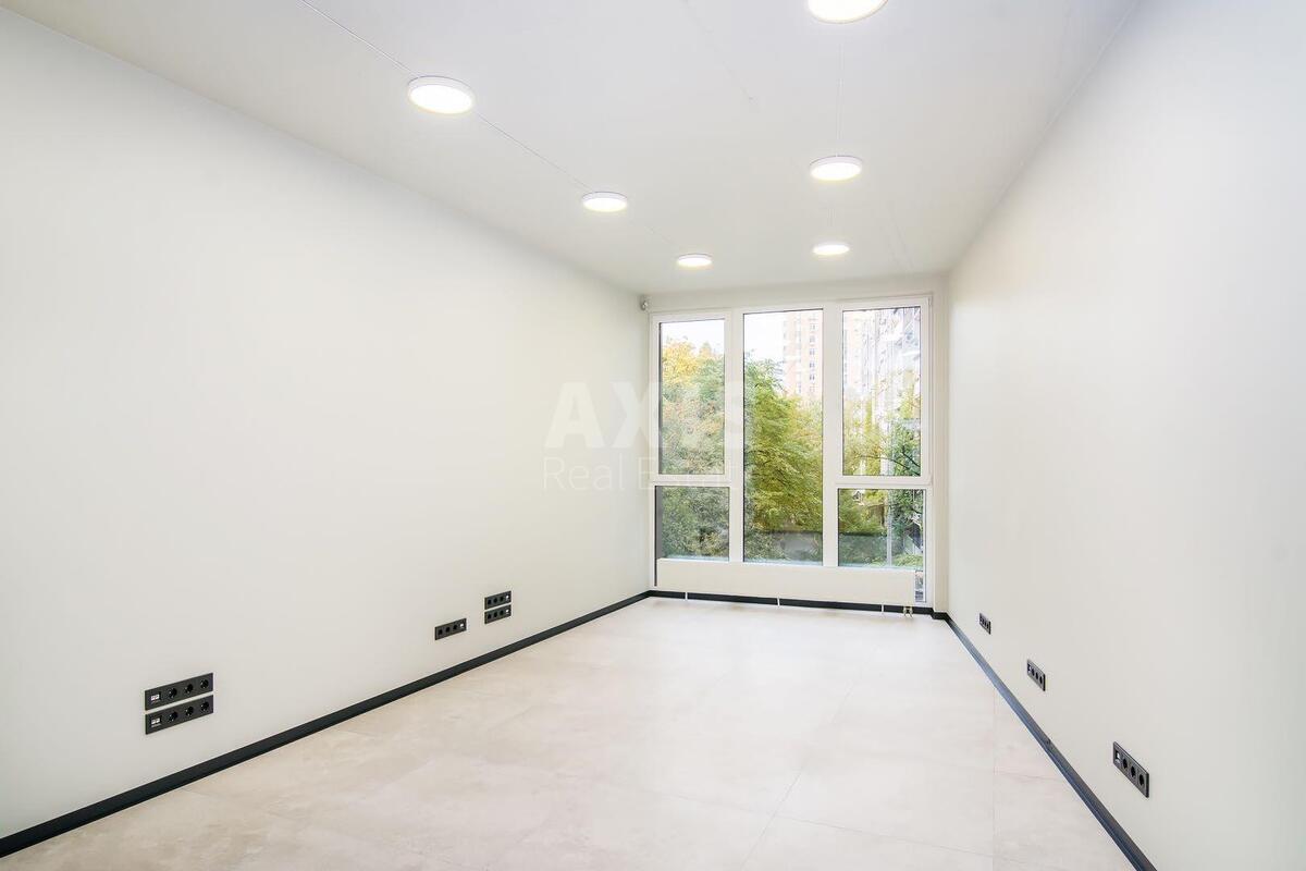 Office vul. Barbjusa Anri 28А, 280m21