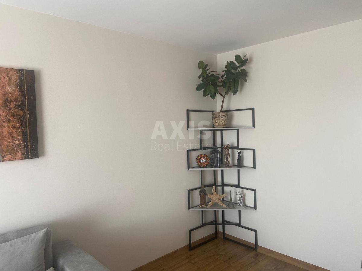 2k apartment vul. Rusovoi' Sofii' 7А6