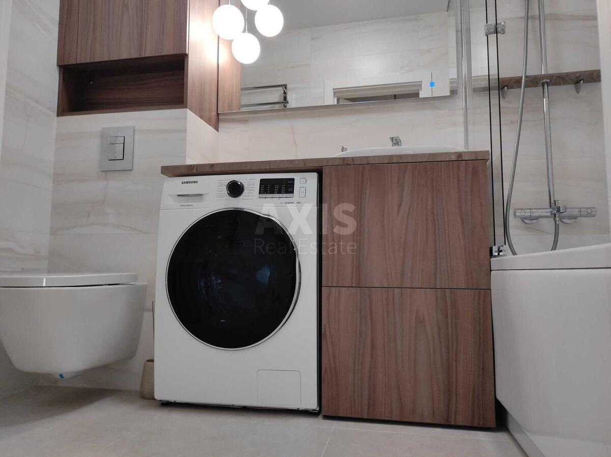 1k apartment nab. Dniprovs'ka 18467686