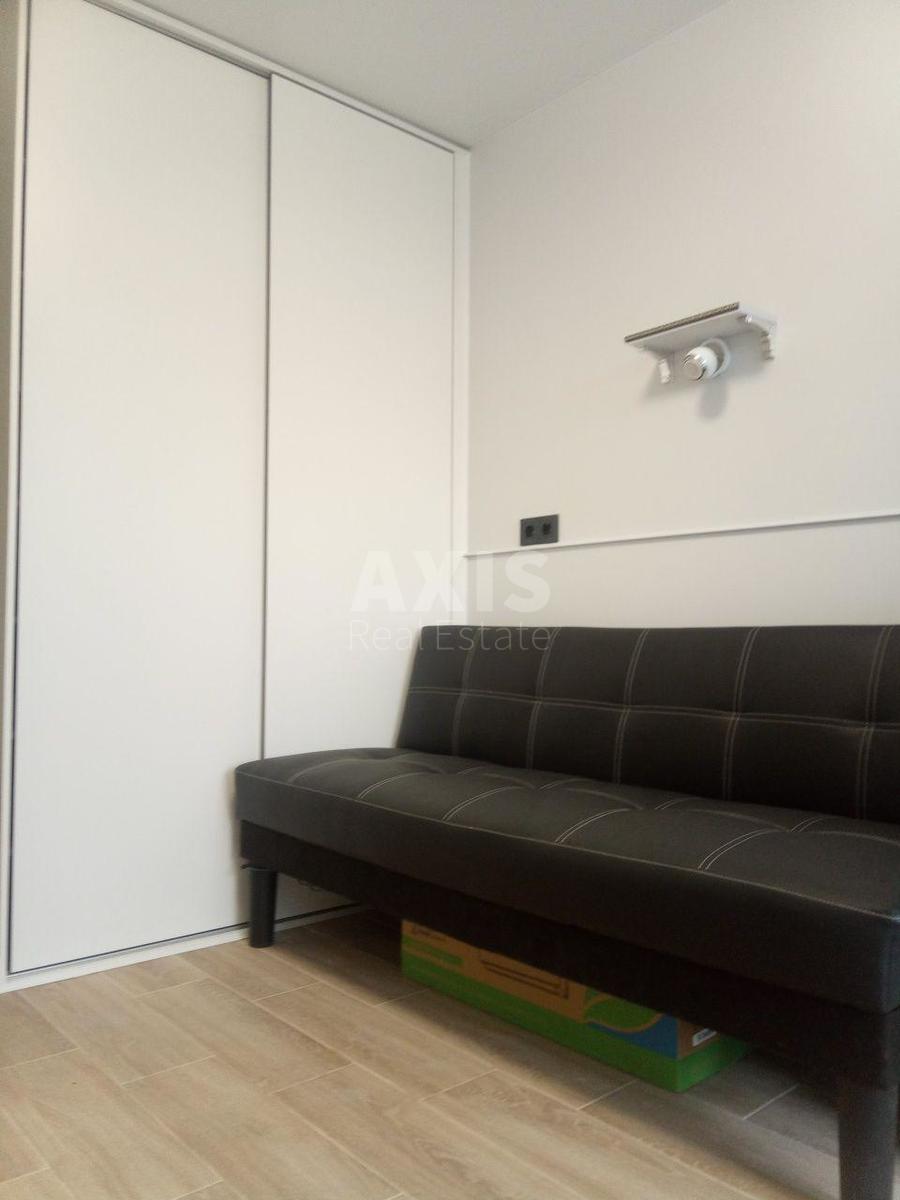 1k apartment vul. Bulahovs'kogo Akademika 22