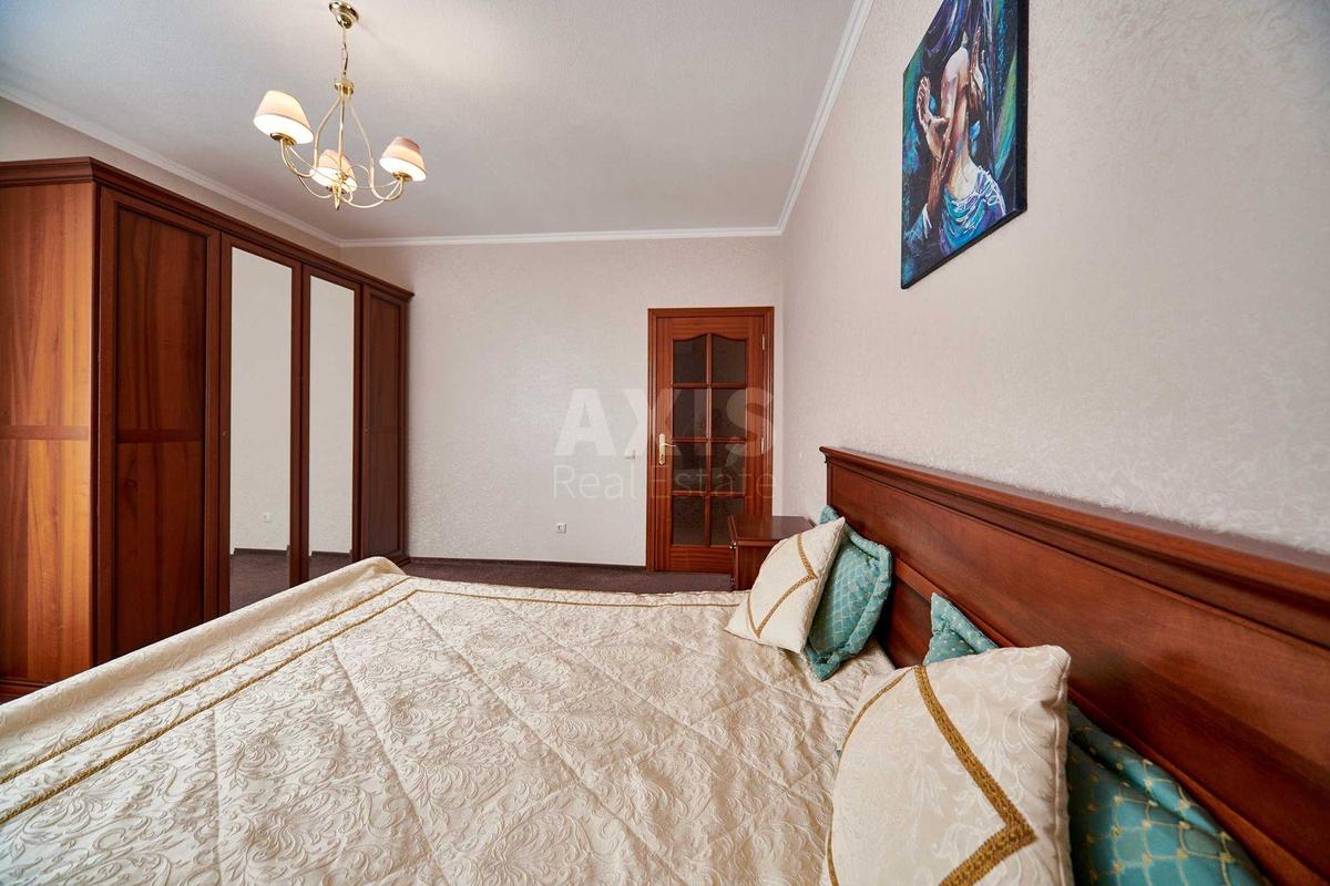 3k apartment vul. Tymoshenka Marshala 299