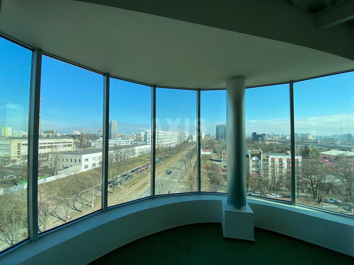 Office vul. Degtjarivs'ka 27Т, 1066m21