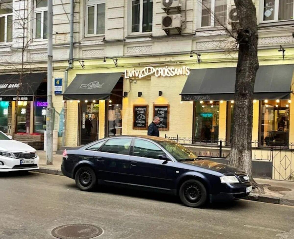 Офис ул. Евгения Чикаленко 33, 110м2