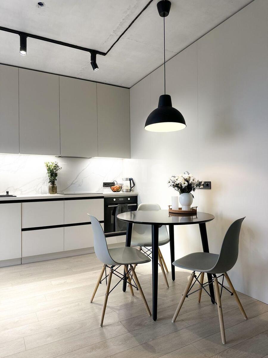 1k apartment vul. Novomostyc'ka 150