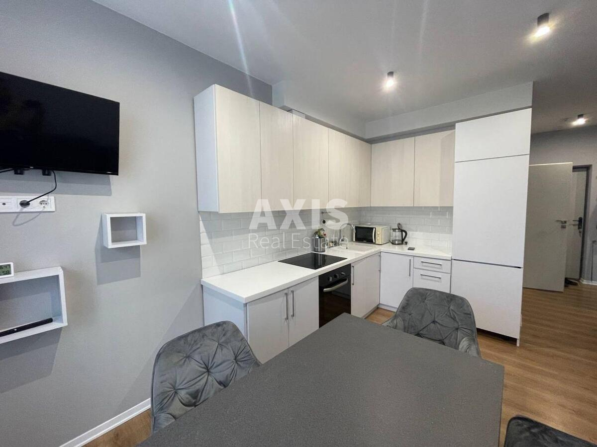 1k apartment vul. Kamianska 60