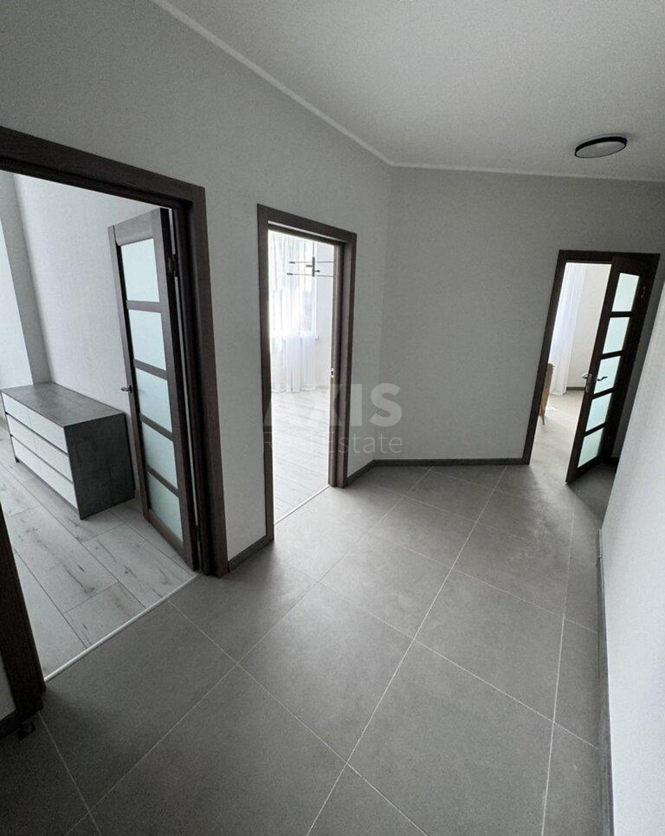 2k apartment vul. Voskresens'ka 2В7
