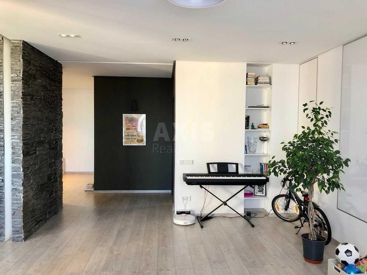 3k apartment vul. Vashhenka Grygorija 14