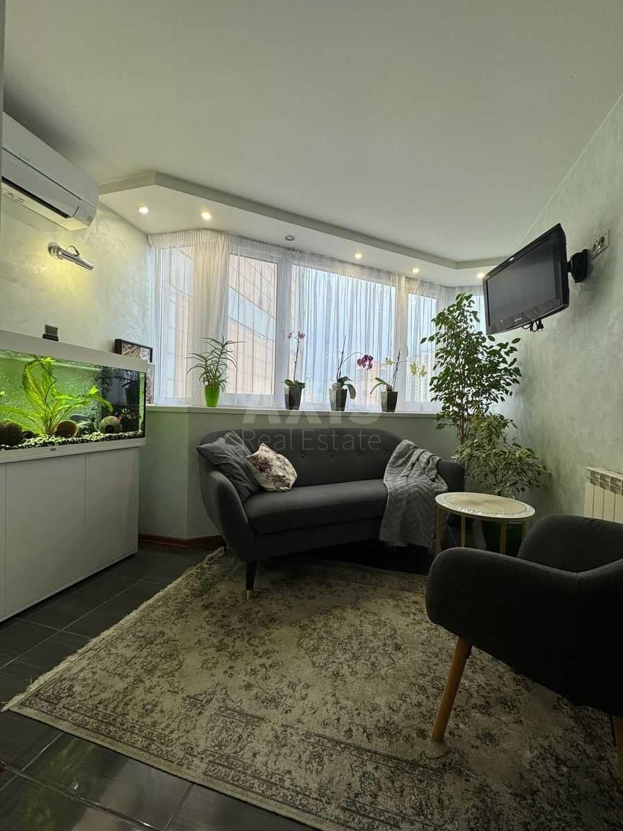 3к квартира ул. Пулюя Ивана 21