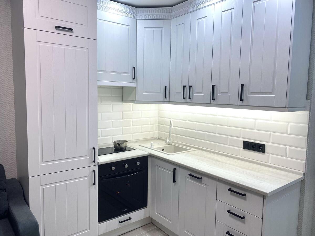 1k apartment vul. Sverstjuka Jevgena 40