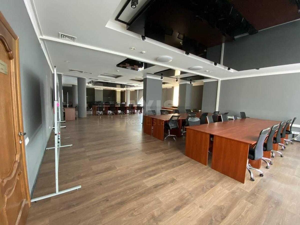 Офис пер. Крестовый 2, 420м2