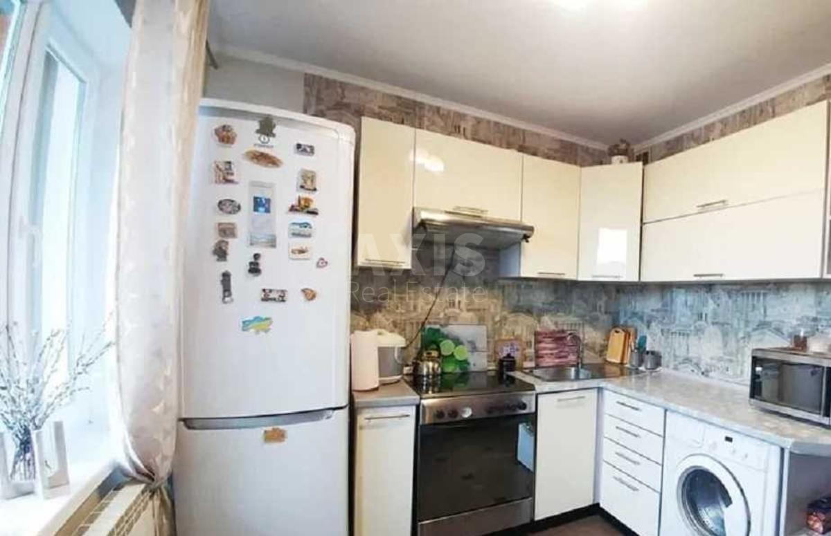 3k apartment pr-t Poryka Vasylja 15А