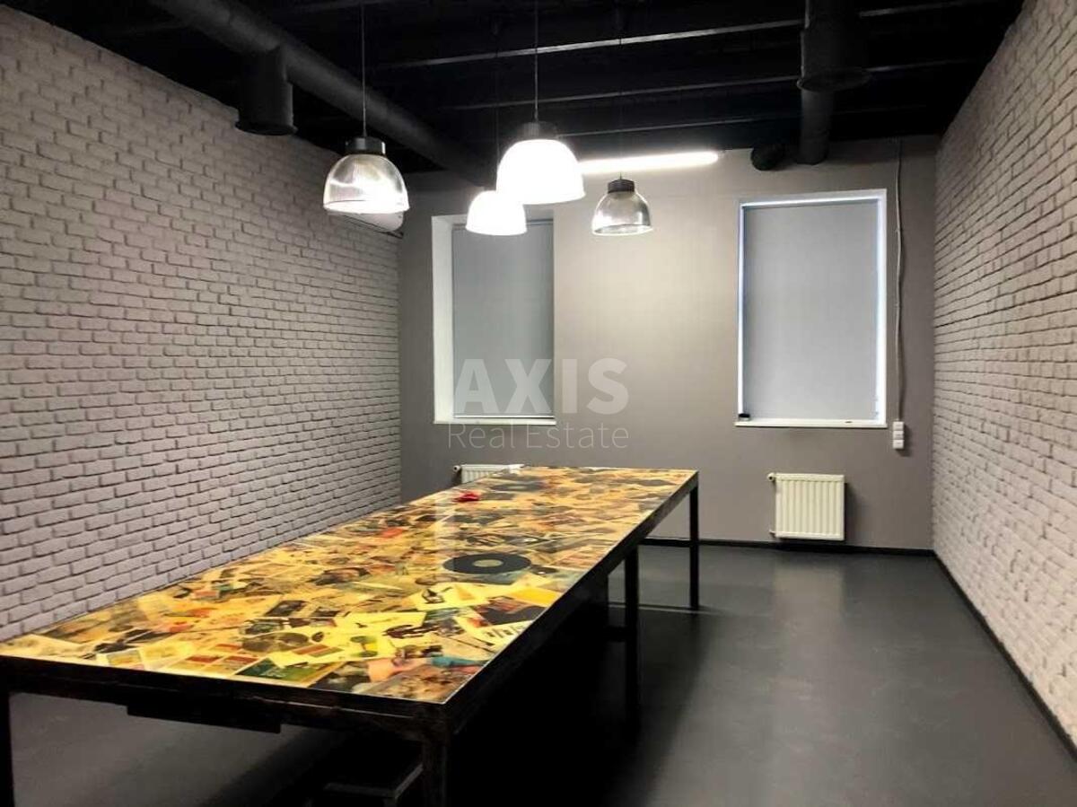 Office vul. Sichovyh Stril'civ 23А, 750m25150415