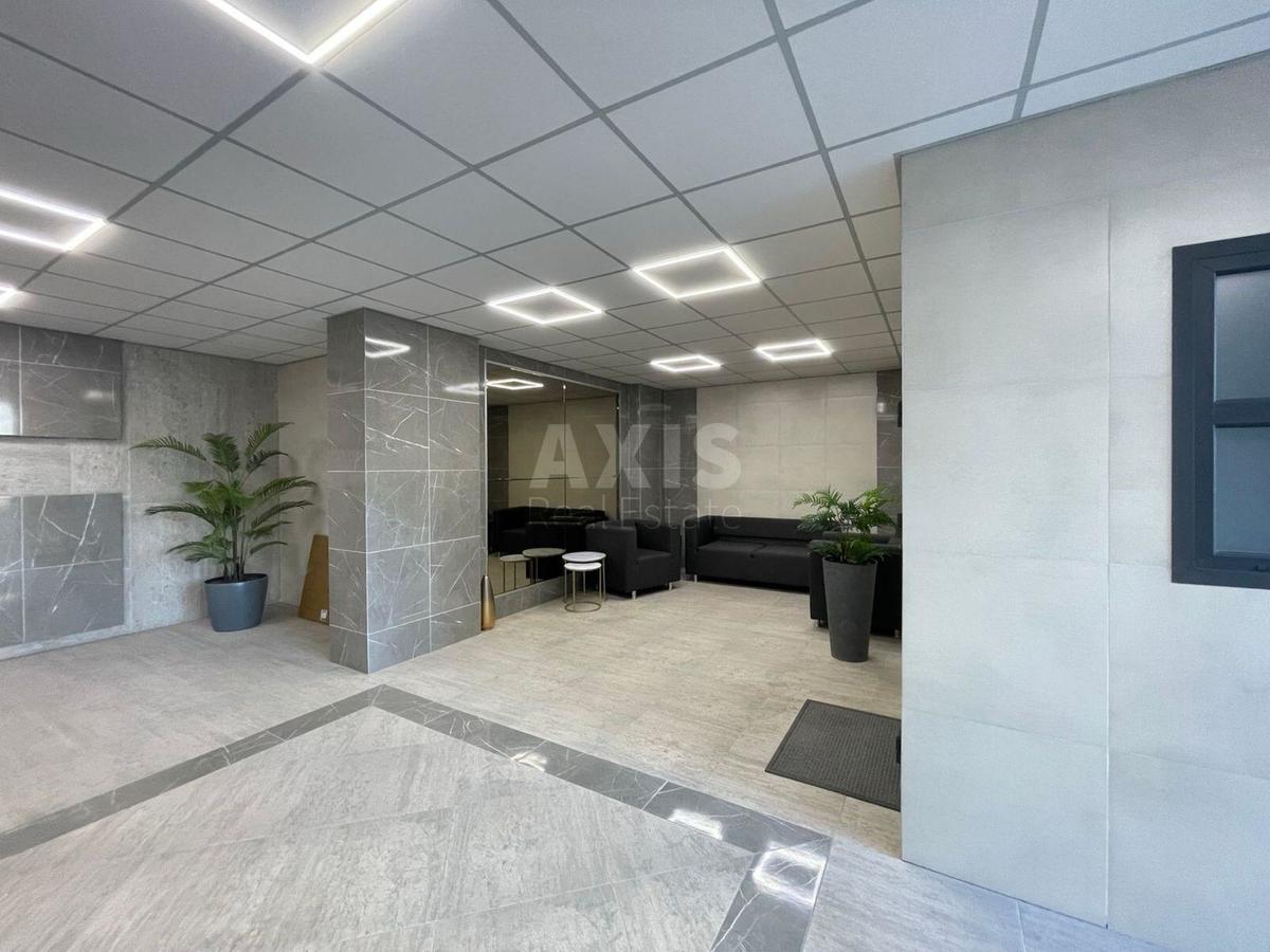 3k apartment vul. Dragomyrova Myhajla 14А
