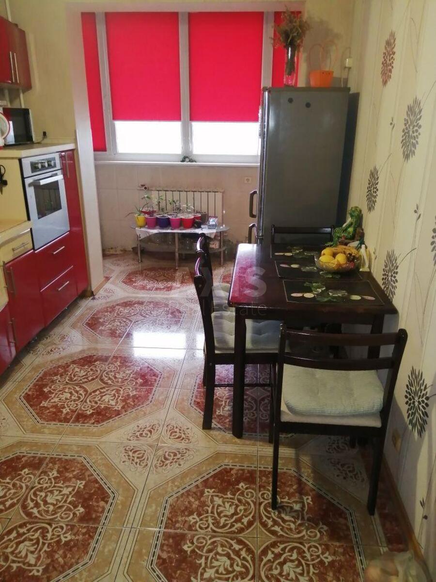 2k apartment vul. Revuc'kogo 42Б0