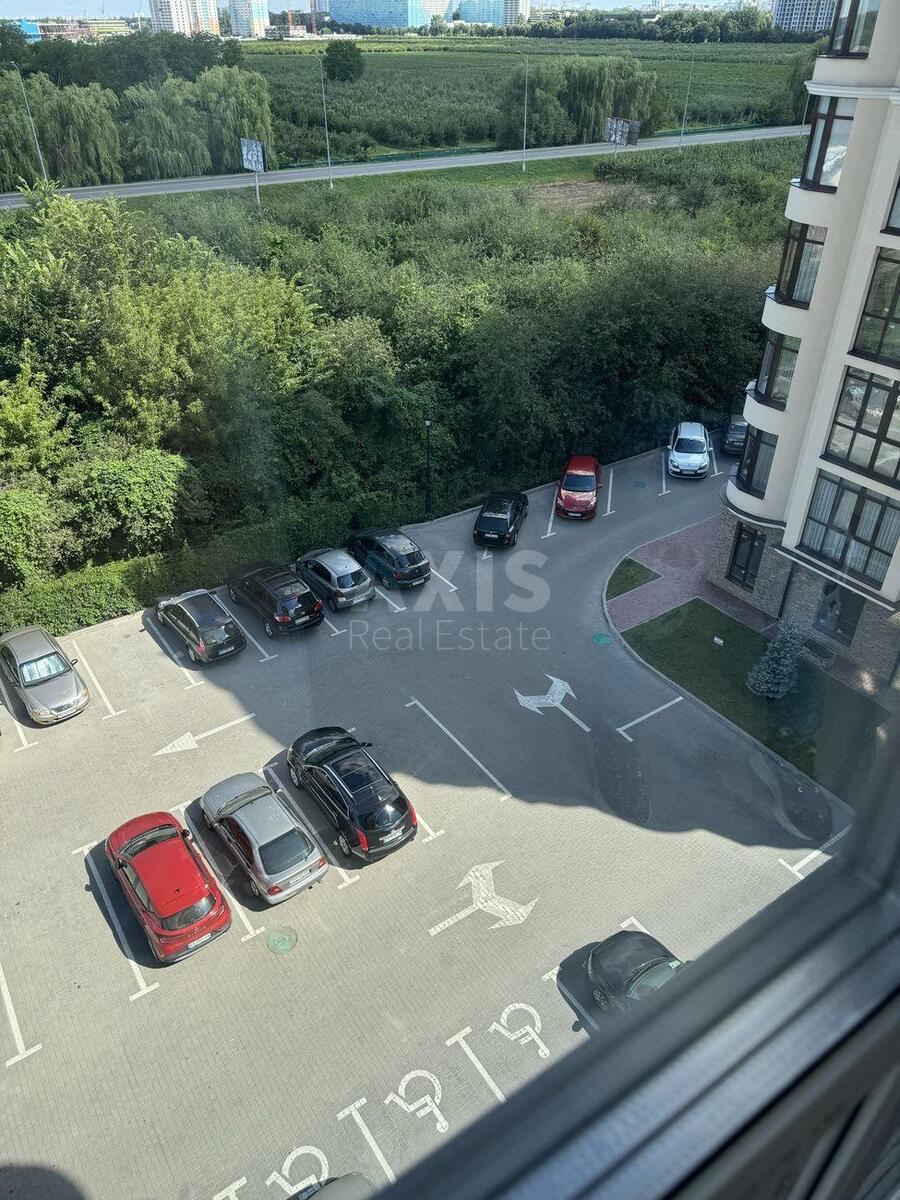 2k apartment vul. Molodizhna 76