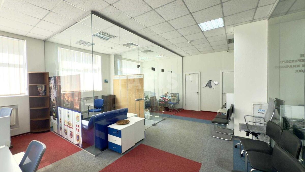 Office vul. Bul'varno-Kudrjavs'ka 33Б, 263m2581034