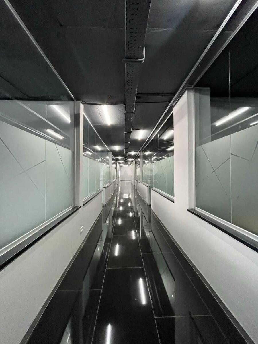 Office vul. Ushyns'kogo 40, 1500m26187612