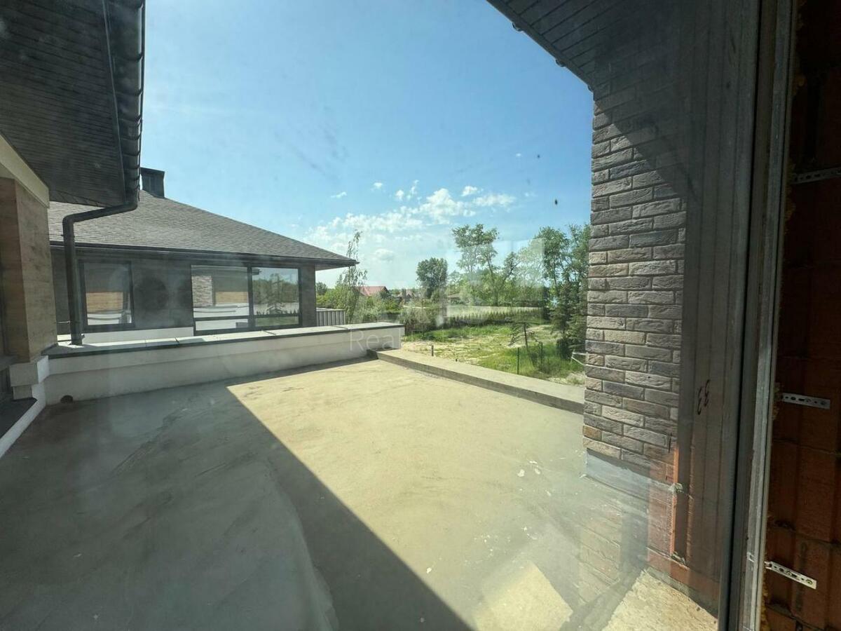 Дoм ул. Центральная, 300м2, город Киев579726
