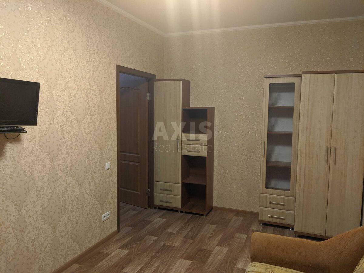 2k apartment vul. Jevgenija Harchenka 47Б595012