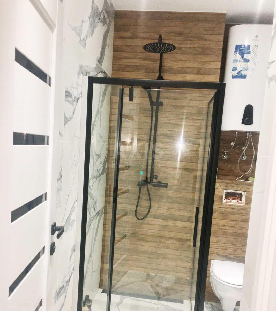 2k apartment nab. Dniprovs'ka 18627127