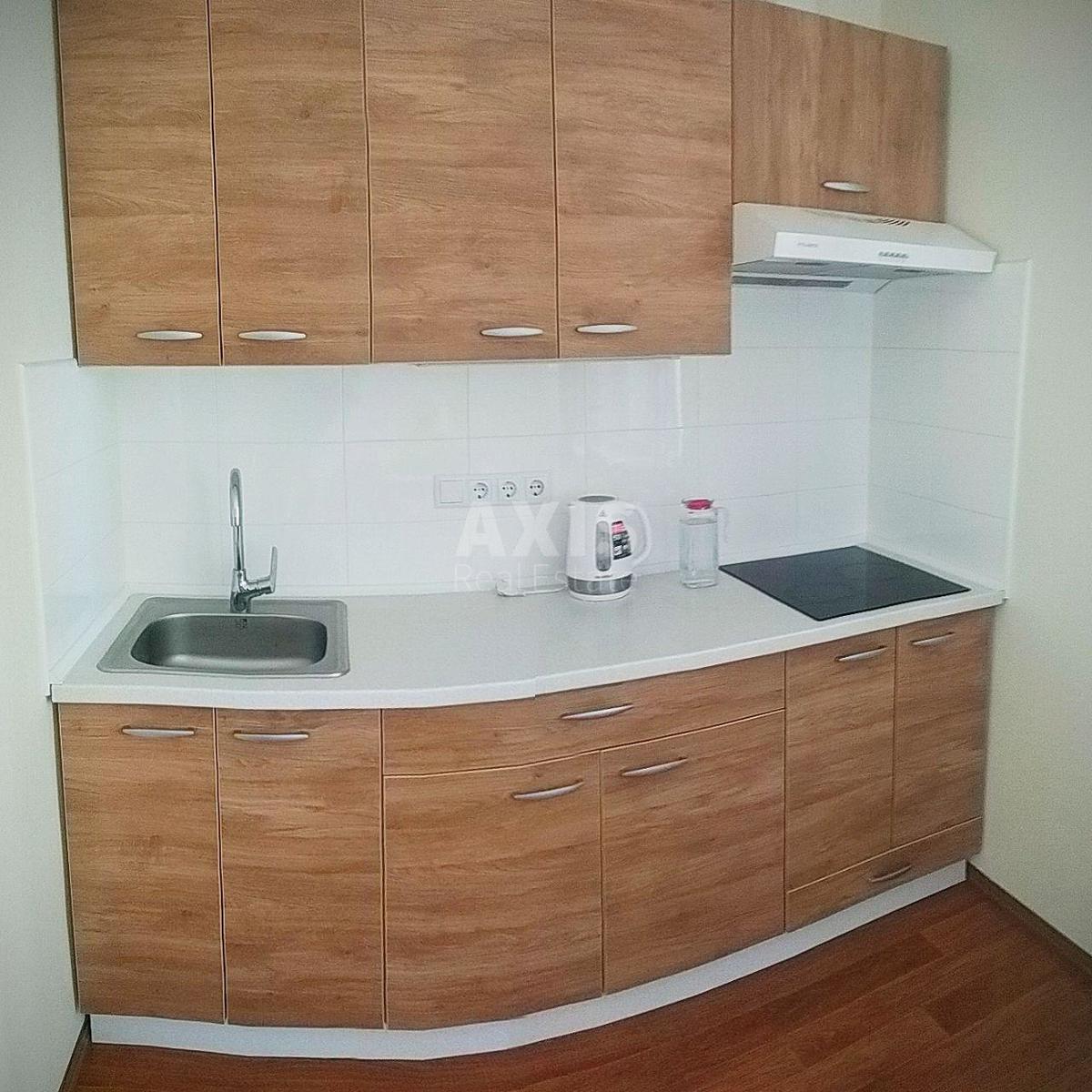 1k apartment pr-t Glushkova Akademika 60